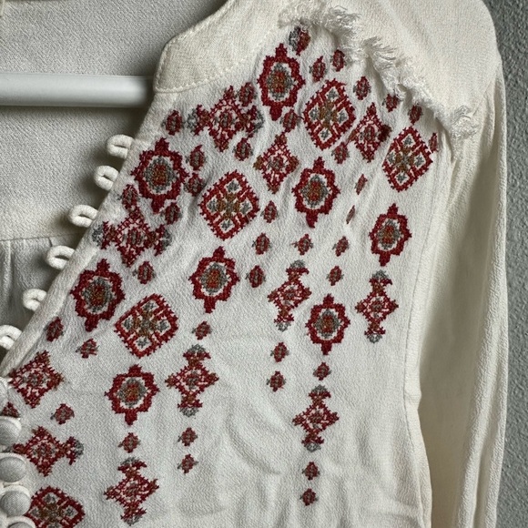 Cream Embellished Long Sleeve Blouse - Picture 2 of 4